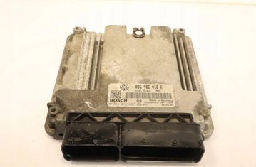 SKODA Octavia 1 generation (1996-2010) Блок управления двигателем 0281012237 32903314