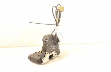 MERCEDES-BENZ C-Class W203/S203/CL203 (2000-2008) Замок двери передний правый 32911805