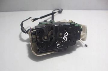 VOLKSWAGEN Passat B5 (1996-2005) Front Right Door Lock 32921247