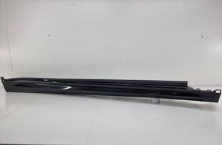 BMW X7 G07 (2018-2024) Labās puses dekoratīvā plastmasas sliekšņu uzlika 8069984 32970060