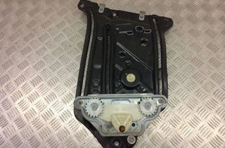 BMW 1 Series E81/E82/E87/E88 (2004-2013) Aizmugurējo kreiso durvju logu pacēlājs 7165593 31011776