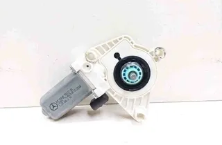 MERCEDES-BENZ B-Class W245 (2005-2011) Priekšējo kreiso durvju logu pacēlāja motorīts 21115320,A1698201642,996137101 32728047