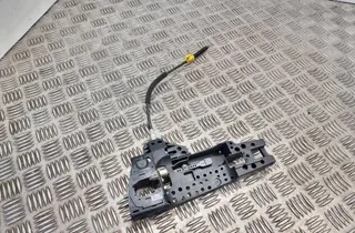 AUDI A1 8X (2010-2020) Aizmugurējo kreiso durvju iekšējā roktura rāmis / kronšteins 8t0837885b 33492034