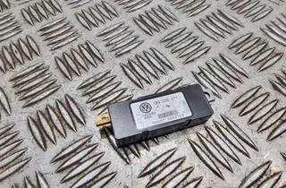 VOLKSWAGEN Golf 5 generation (2003-2009) Bootlid Antenna Amplifier 1K9035577 33503483