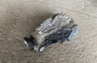 MERCEDES-BENZ M-Class W166 (2011-2015) Priekšējais reduktors A1663300200 33533511