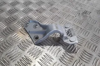 MERCEDES-BENZ M-Class W164 (2005-2011) Right Side Bootlid Hinge A1647400237 33538260