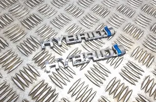 TOYOTA Auris 2 generation (2012-2015) Значок производителя автомобиля 33555253