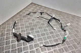 TOYOTA Auris 2 generation (2012-2015) Дверные кабели задние  правые 8215302 33555580