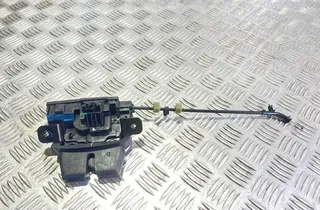 FORD Fiesta 7 generation (2017-2024) Aizmugurējā bagāžnieka slēdzene 8A61A46420A 33561850