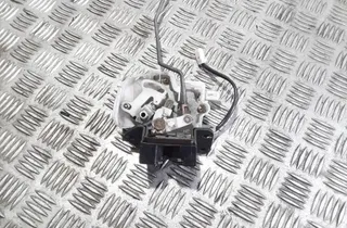 MAZDA 6 GG (2002-2007) Aizmugurējā bagāžnieka slēdzene B6701 33577153