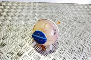 VOLKSWAGEN Passat B7 (2010-2015) Расширительный бак 1K0121407F 33581865