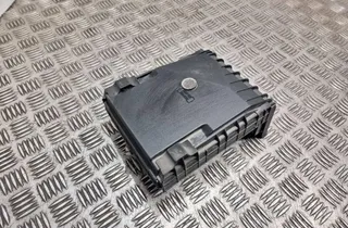 SEAT Altea 1 generation (2004-2013) Блок предохранителей 1K0937125 33608714