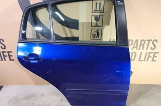 VOLKSWAGEN Golf Plus 1 generation (2004-2009) Дверь задняя правая 33609220