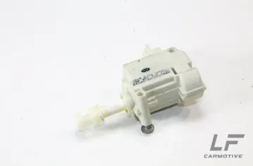 VOLKSWAGEN Passat CC 1 generation (2008-2017) Degvielas tvertnes vāciņa bloķēšana 3C0810773A 13719260