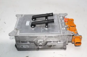 SKODA Octavia 4 generation (A8) (2019-2023) Invertors 5QE915685G 33563307