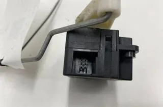 SUBARU Forester SH (2007-2013) Клапаны управления внутренним подогревом 5037521110 33273957