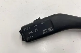 VOLKSWAGEN Touran 1 generation (2003-2015) Pagrieziena rādītāja slēdzis 1K0953513A 33274224