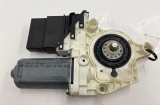 VOLKSWAGEN Touran 1 generation (2003-2015) Aizmugurējo kreiso durvju loga pacēlāja motorīts 1K0959703B 33274251