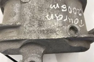 VOLKSWAGEN Touran 1 generation (2003-2015) Передняя подушка двигателя 1K0199262 33274677