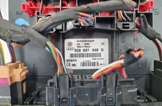 VOLKSWAGEN Passat B7 (2010-2015) Comfort Control Unit 3C8937049D 33275844