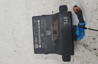 VOLKSWAGEN Passat B7 (2010-2015) Vārtejas vadības bloks 3C0907530C 33281156