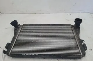 VOLKSWAGEN Touran 1 generation (2003-2015) Starpdzesētāja/interkūlera radiators 33292350