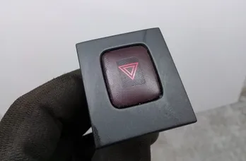 VOLVO V70 3 generation (2007-2020) Avārijas poga 30710106 29500590