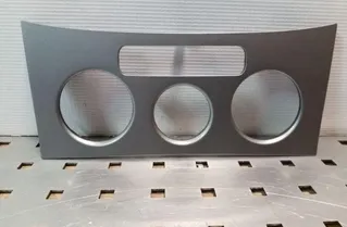 VOLKSWAGEN Passat B6 (2005-2010) Paneļa apdares vairogs 318470100 25123128