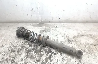 BMW 5 Series F10/F11 (2009-2017) Aizmugurējais kreisais amortizators 33518419