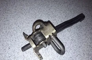 BMW 5 Series E39 (1995-2004) Ограничитель передней левой двери 51218193447 33746237