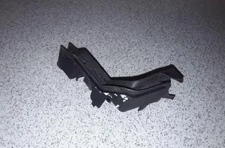 BMW 3 Series E90/E91/E92/E93 (2004-2013) Резина моторного отсека 51767142050 33747290