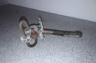 BMW 5 Series E34 (1988-1996) Ограничитель передней левой двери 51221938878 33748084