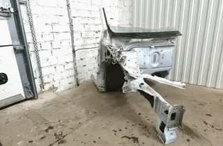 TOYOTA Avensis 3 generation (2009-2020) Передняя правая четверть 33566530