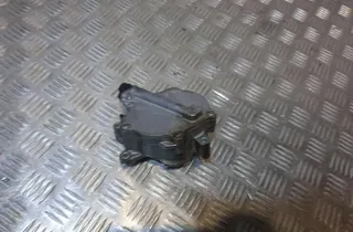 BMW 6 Series F06/F12/F13 (2010-2018) Vakuuma sūknis 8605976 33409809