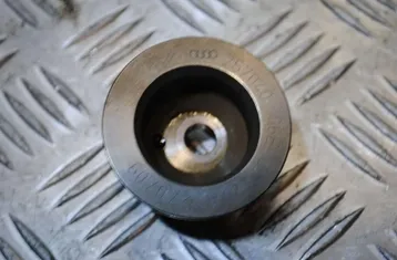 AUDI Q5 8R (2008-2017) Additional Inner Engine Parts 06E109289 33410452