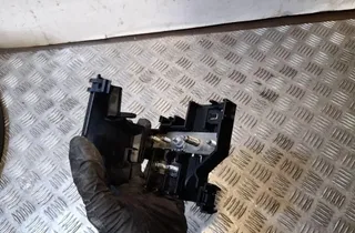 AUDI A6 C6/4F (2004-2011) Jaudas sadales kaste 4F0941824 33417997