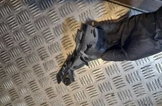 AUDI A6 C6/4F (2004-2011) Priekšējā kreisā spārna kronšteins 4G0805234 33418758