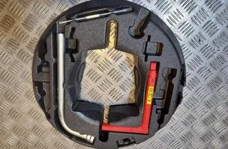 AUDI A4 B8/8K (2011-2016) Другие внутренние детали 33419672