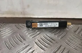 AUDI A3 8V (2012-2020) Bootlid Antenna Amplifier 8V5035225B 33420319