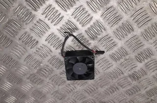 BMW 5 Series F10/F11 (2009-2017) Engine Control Unit Fan 698307502 33433920