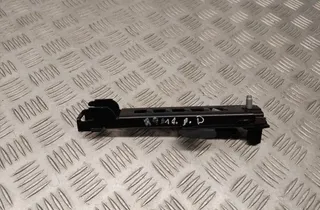 AUDI Q5 8R (2008-2017) Priekšējā labā drošības jostas augstuma regulētājs 8E0857833E 33437653