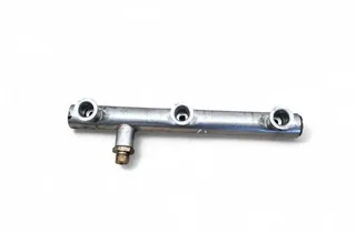 PORSCHE Cayenne 958 (2010-2018) Топливная рейка 06E130090T 33455424