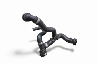 AUDI A4 B9/8W (2015-2024) Dzesēšanas šļauka / truba 8W0122449AT 33466776