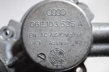 AUDI Q5 8R (2008-2017) Additional Inner Engine Parts 06E103535A 33483695