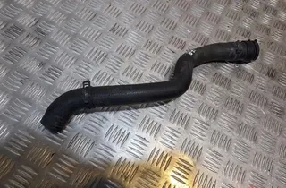 AUDI A4 B9/8W (2015-2024) Dzesēšanas šļauka / truba 8W0122101B 33484163