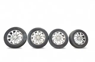 CHRYSLER Pacifica 2 generation (RU) (2016-2023) Rear Right Sill Trim 5RJ39TRMAA 33490595