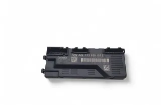 PORSCHE Macan 1 generation (2013-2023) Aizmugurējā vāka / bagāžnieka vadības bloks 7P5959103E 33490830