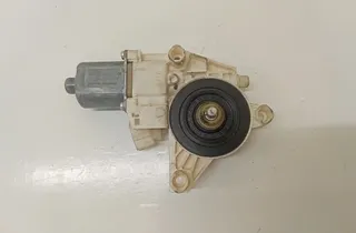 MERCEDES-BENZ C-Class W204/S204/C204 (2004-2015) Rear Right Door Window Control Motor A2048200642 33323547