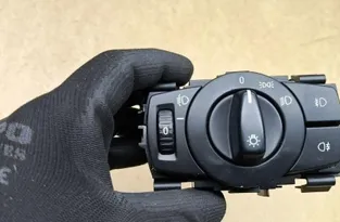 BMW 1 Series E81/E82/E87/E88 (2004-2013) Headlight Switch Control Unit 6932794,33600102 33158165