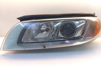 VOLVO V70 3 generation (2007-2020) Front Right Headlight 31883540 33917048